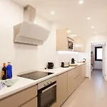 Вілла 3 Bedroom Venus Jupiter And Neptune With Private Heated Pool *